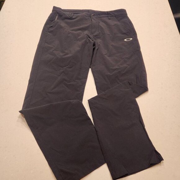 Oakley lightweight golf pants. Size 36 x 34